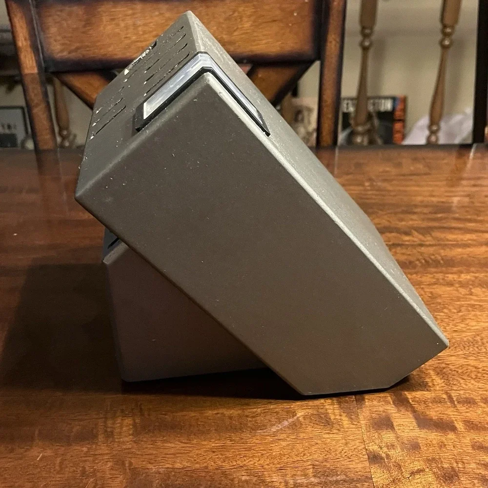 Kitchenaid 14 Slot Knife Block W/Built In Knife Sharpener - Picture 5 of 6